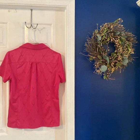 Women’s Pink Callaway Polyester & Spandex Short Sleeve Golf Top Size Medium - Picture 8 of 9